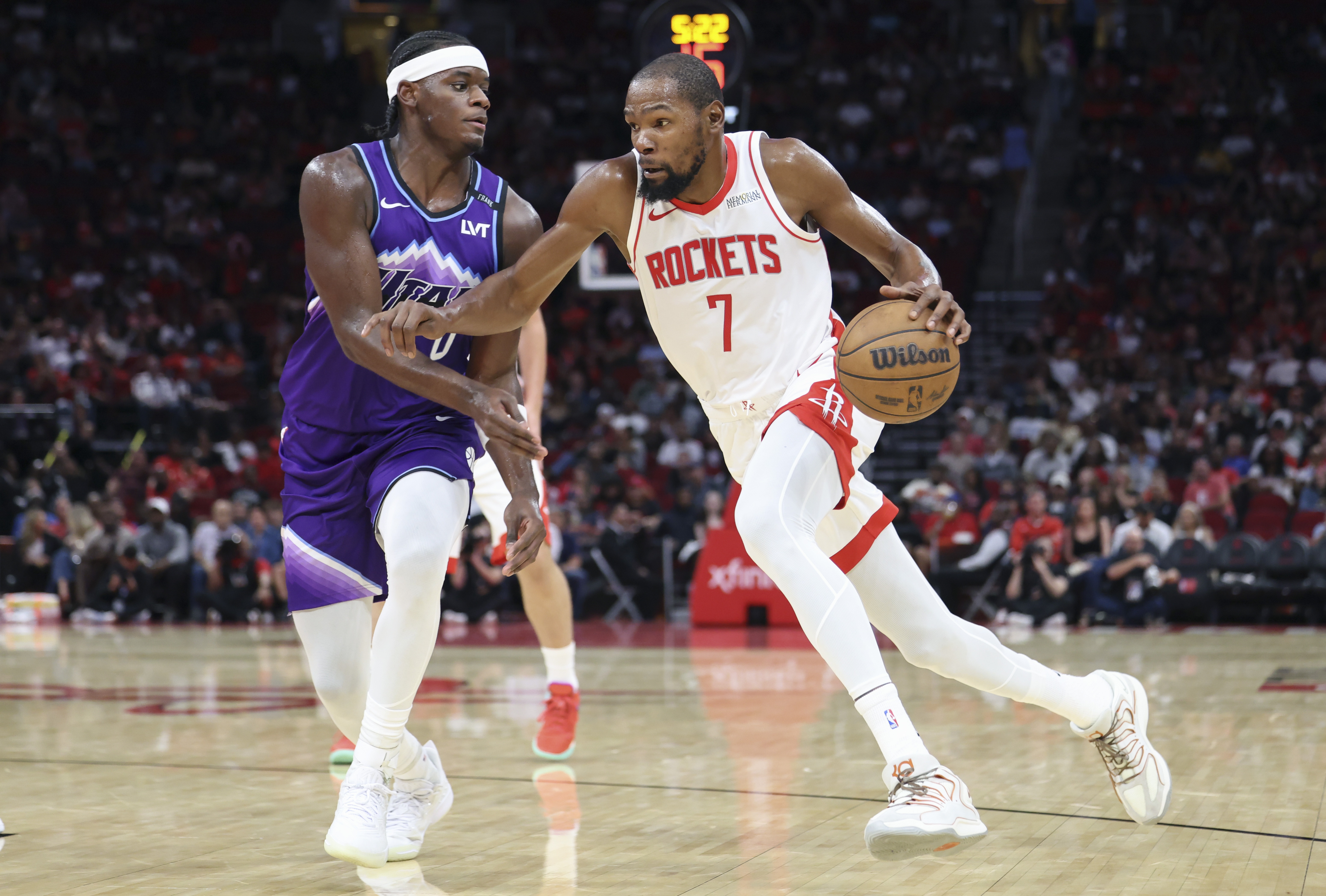 26-27赛季比KD薪资高的球员：乔治 巴特勒 唐斯 福克斯 拉文等